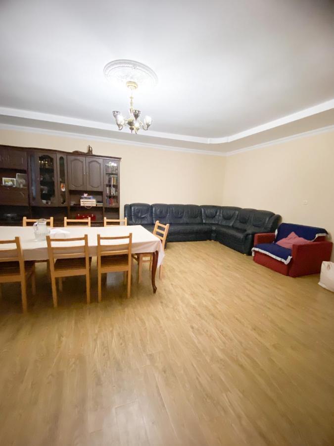 Guesthouse Ailama Ushguli Exteriör bild