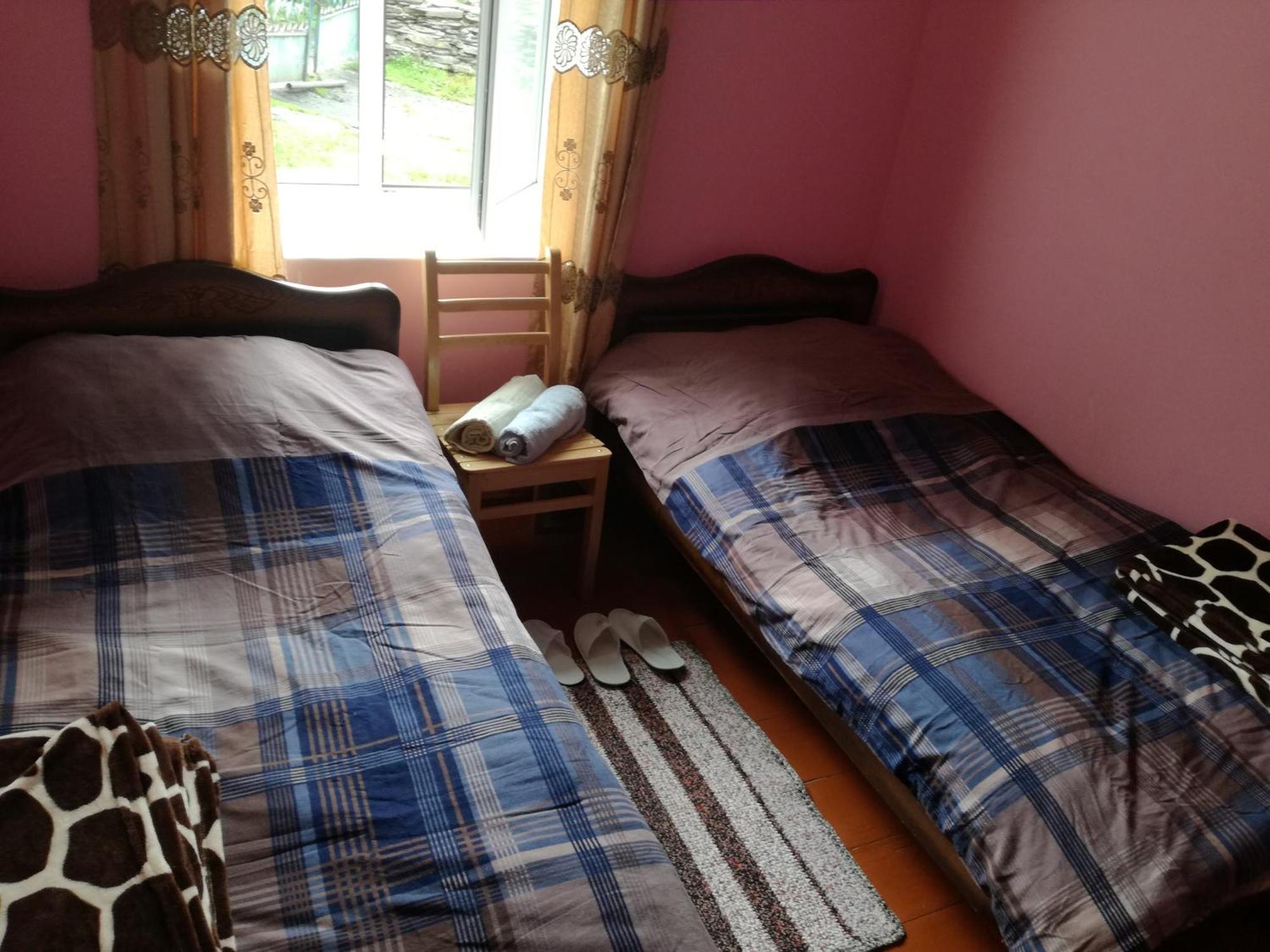 Guesthouse Ailama Ushguli Exteriör bild